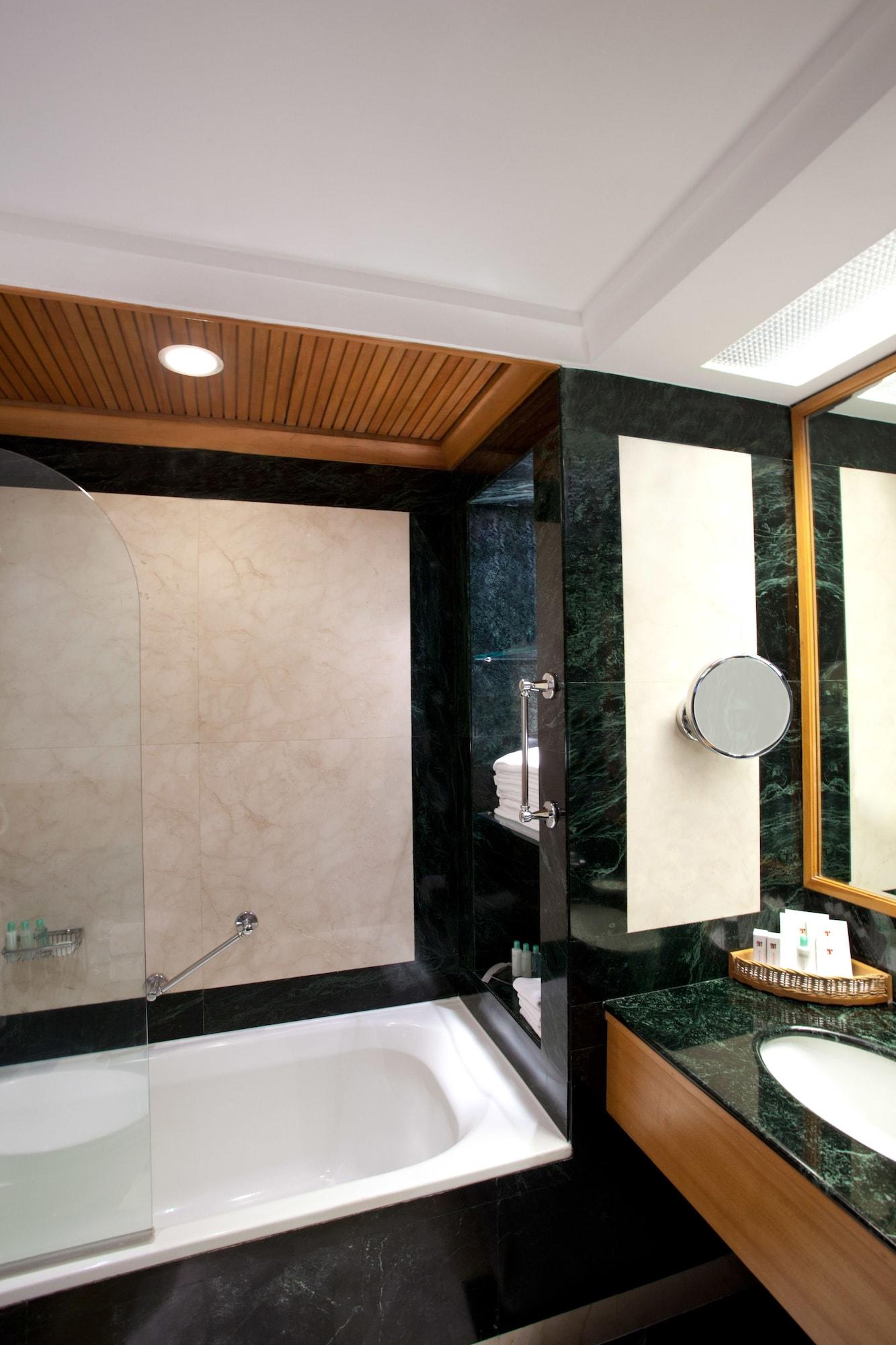 Trident Hotel 5*
