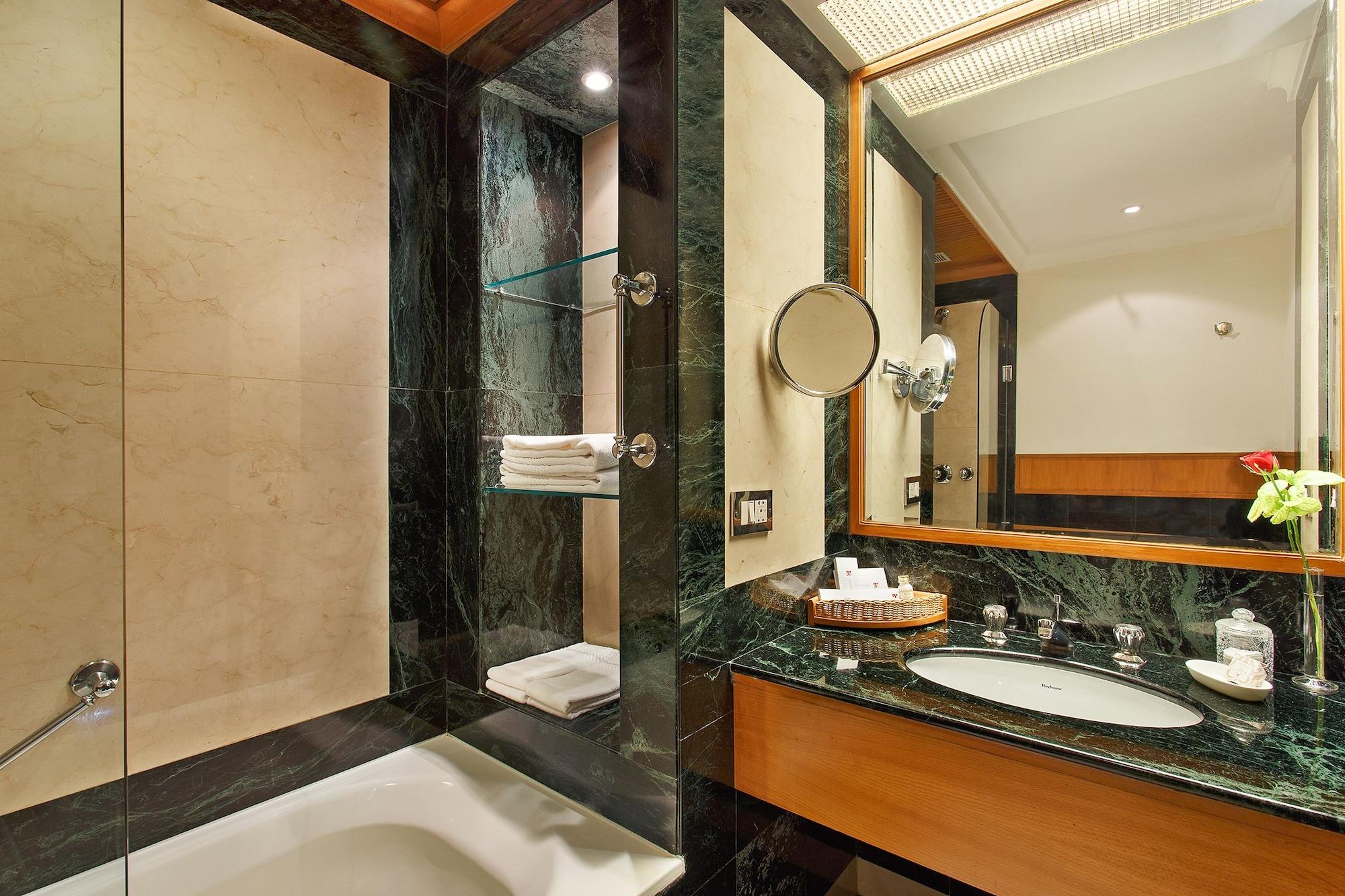 Hotel Trident